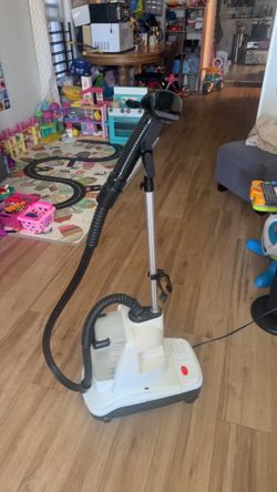 Standing Garment Steamer