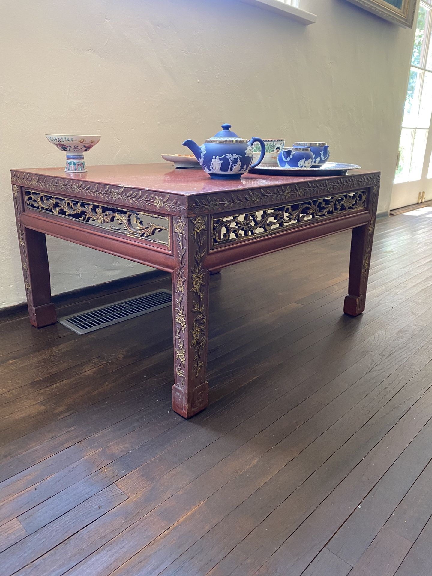 Oriental Table