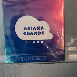 Ariana grande Cloud 