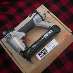 New never used staple gun