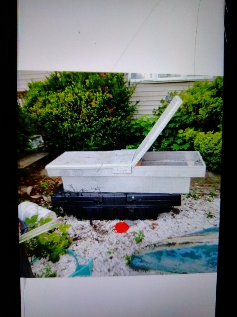 Truck Tool Box