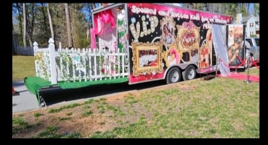Kid Spa Partybus (Mobile Spa )