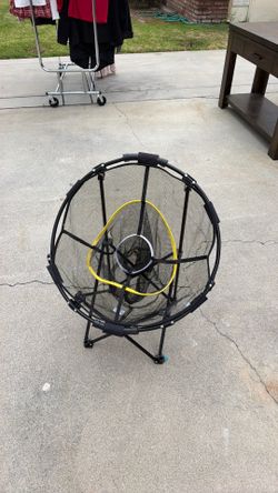 Golf chipping net