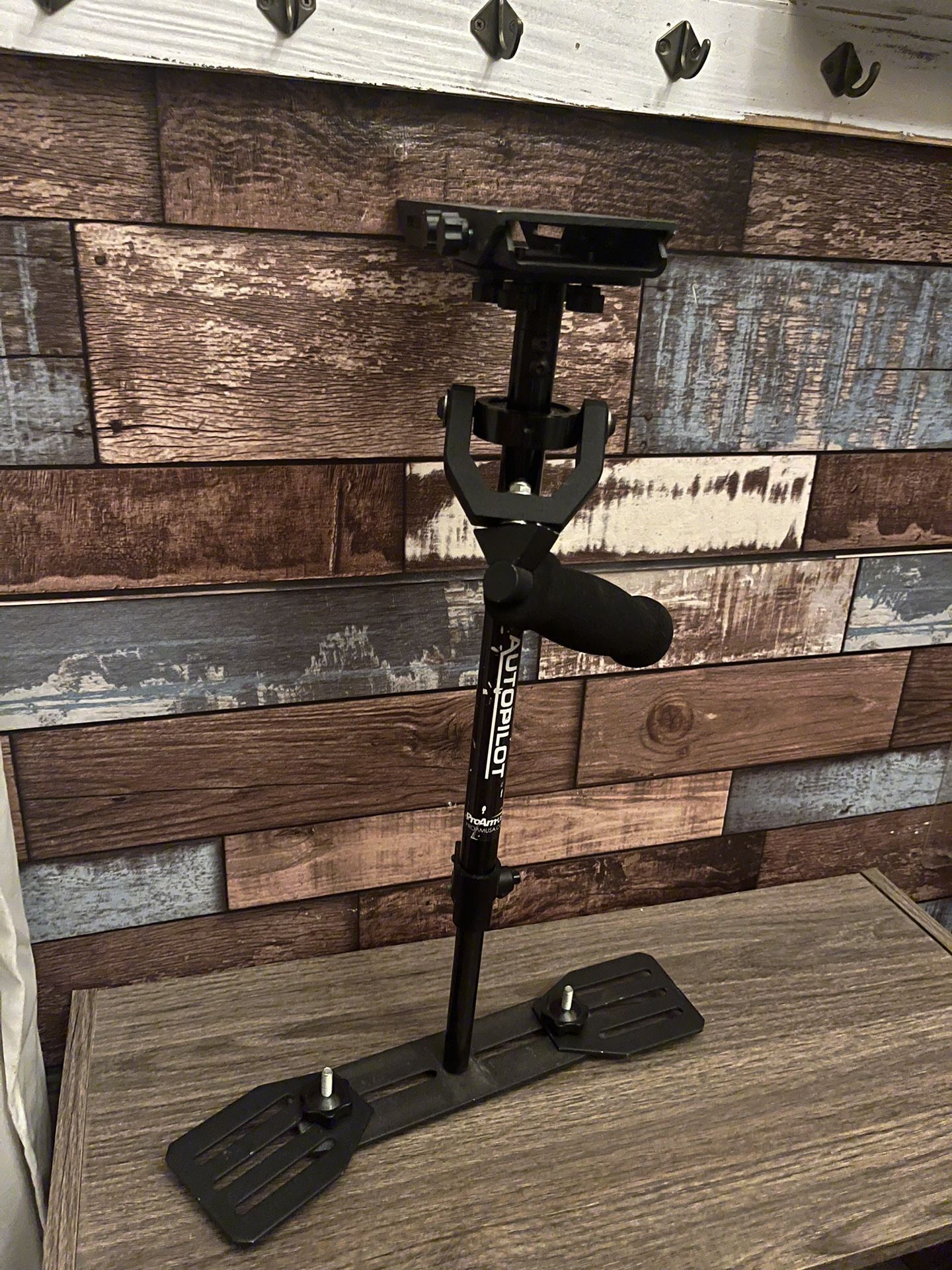 AUTOPILOT GIMBAL STABILIZER SYSTEM FOR DSLR & MIRRORLESS VIDEO FILM CAMERAS