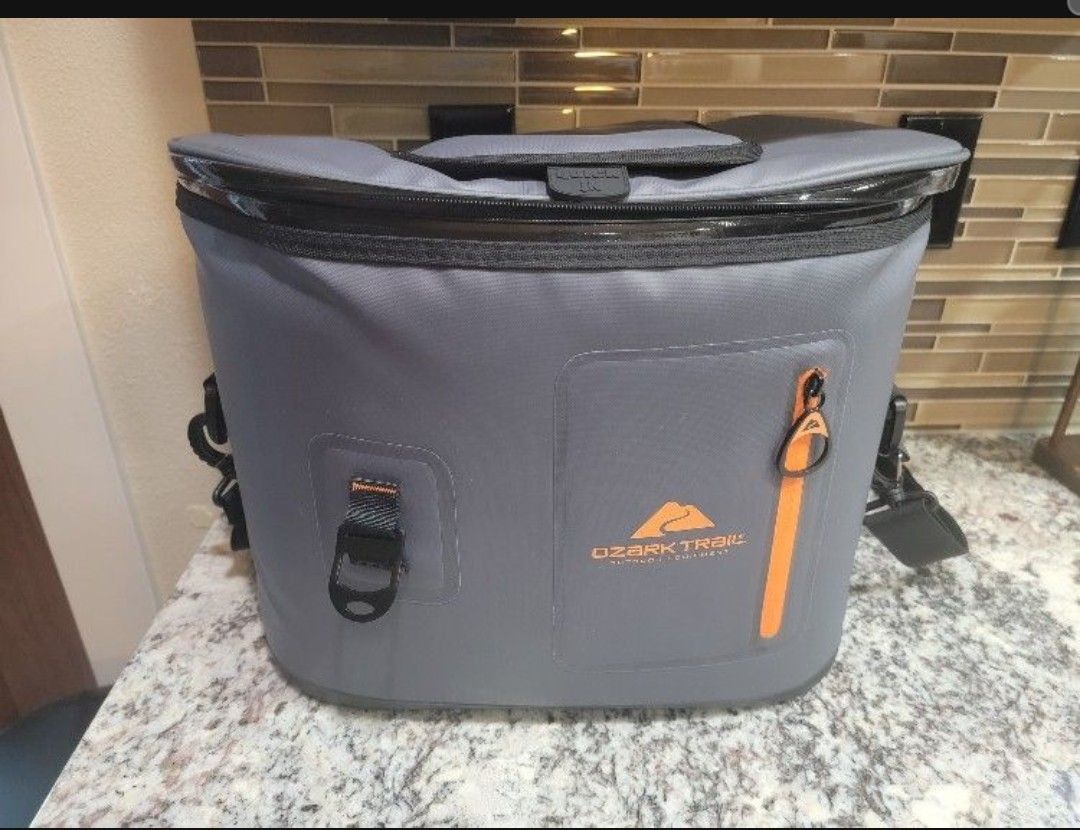 Ozark Trail 24 Can Premium Cooler