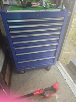 Blue u.s. general tool box