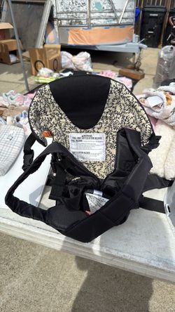 Infantino baby carrier