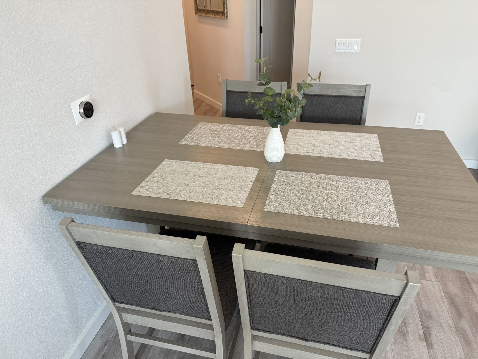 Kitchen Table With Chairs