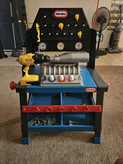 Little Tike  2 In One Motor an d Wood Shop Tool Set Battery Operated