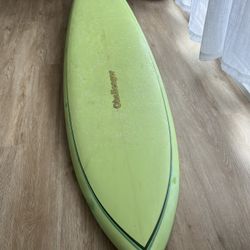 Surfboard 6’ 10”
