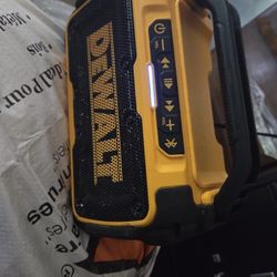 DeWalt Radio Bluetooth
