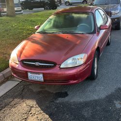 2000 Ford Taurus