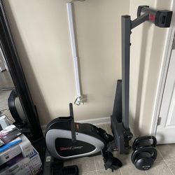 Fitness Reality Rowing Machine $120  ( Ready For Pick Up )