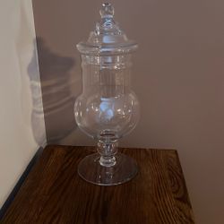 Vintage Clear Glass Footed Apothecary/Candy/Display Jar Large