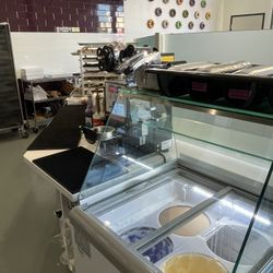 Ice Cream Freezer Display Excellence HBD-4HC Ice Cream Dipping Cabinet - 6.4 cu. ft.