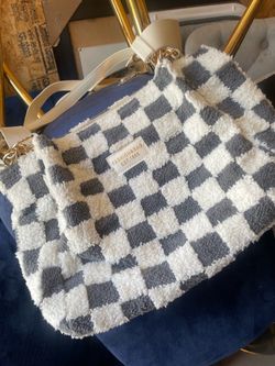 Checkered medium size purse