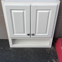 Wood Cabinet/medicine Cabinet 