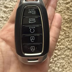 Hyundai Elantra 2023 Key