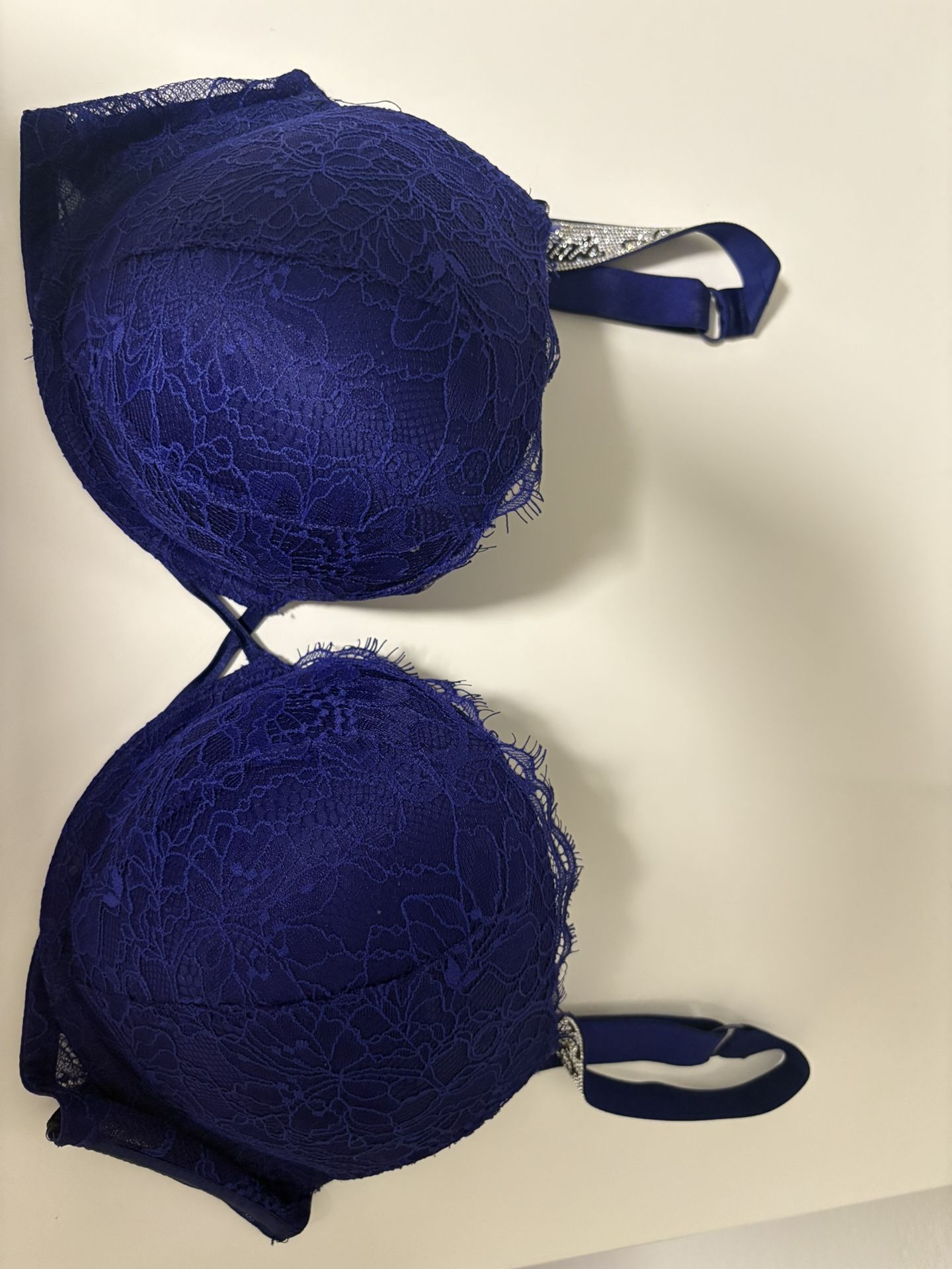 2 Victoria Secret Bras