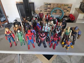 Action figures 12 in $5 each