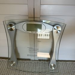 Taylor - Digital Bathroom Scale