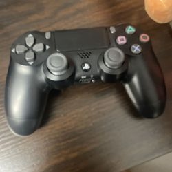 PS4 Controller
