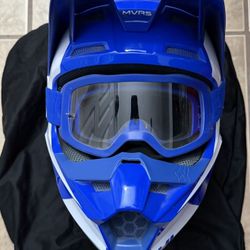 FOX Racing V1 Motocross Helment ST-1585 MX / Goggles