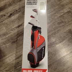 NEW WILSON PROFILE JUNIOR COMPLETE GOLF CLUB DRIVER IRON PUTTER SET WITH BAG