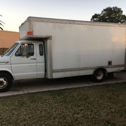 1989 Ford E-350