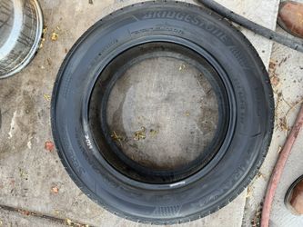 Bridgestone Tire 205/60R16 Good Condition 