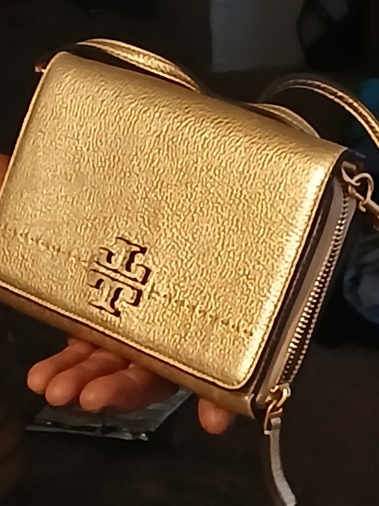 Toni Burch flat wallet crossbody w metallic gold 701