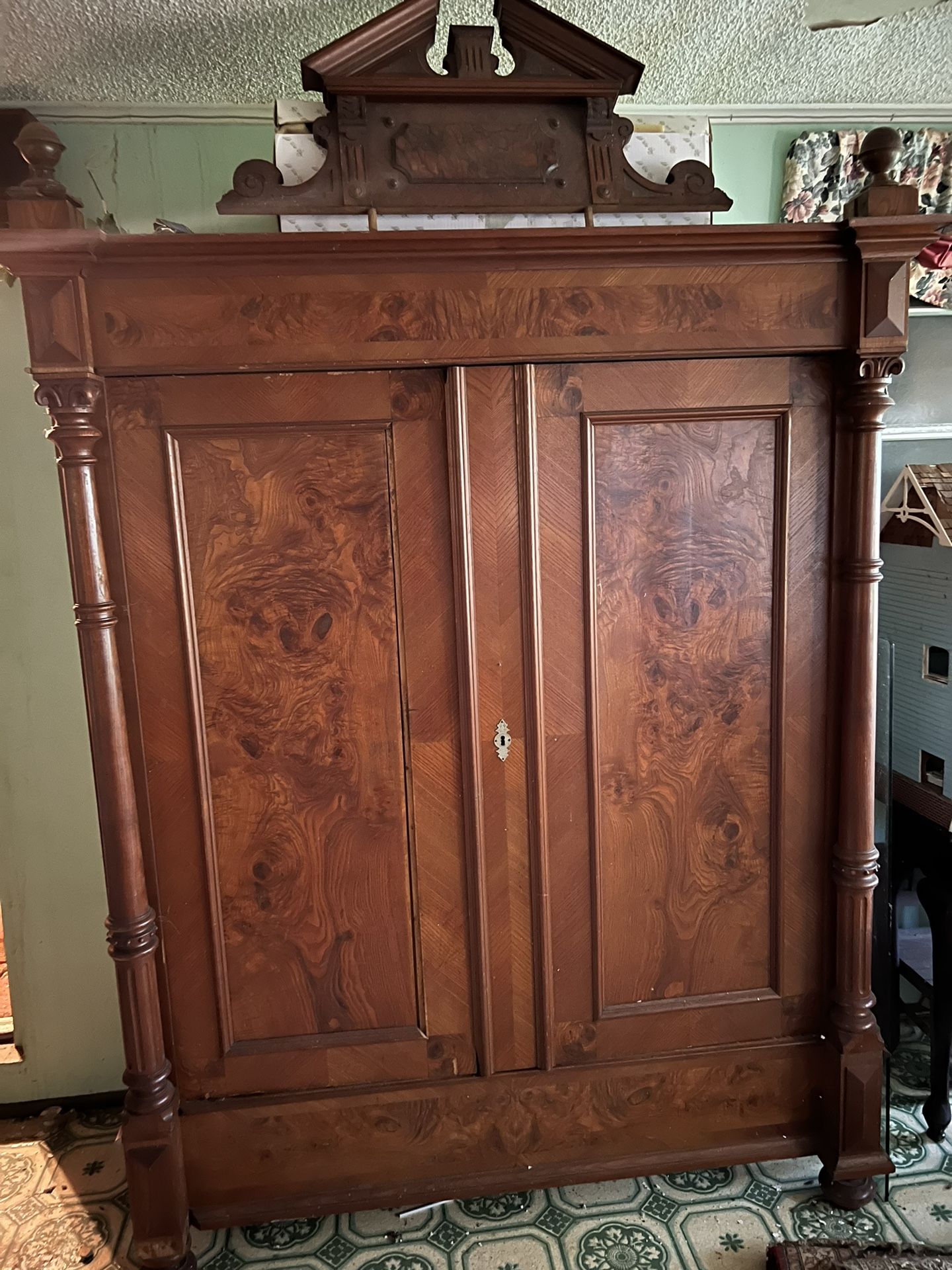 Antique Wardrobe Late 1800.