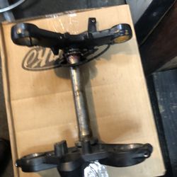 44037.0154 And 45039-0056 Upper and lower Clamps 2013-2017 Kawasaki EX300
