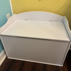 White Kid’s Toy Chest