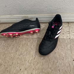 Girls Soccer Shoes