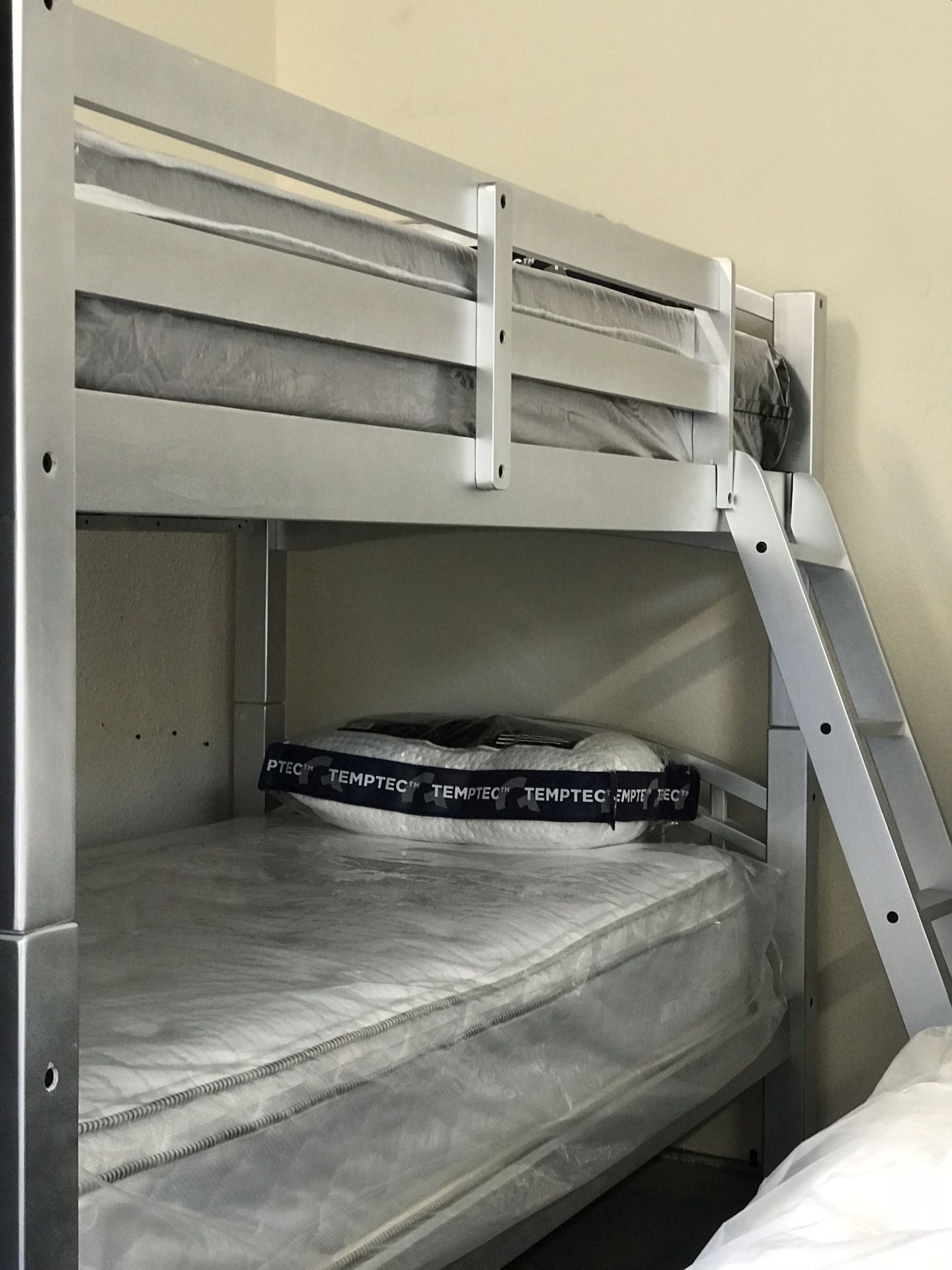 Brand new TWIN size Bunk Bed Frame new