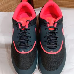 Ladies Nike Thea Hyper Punch