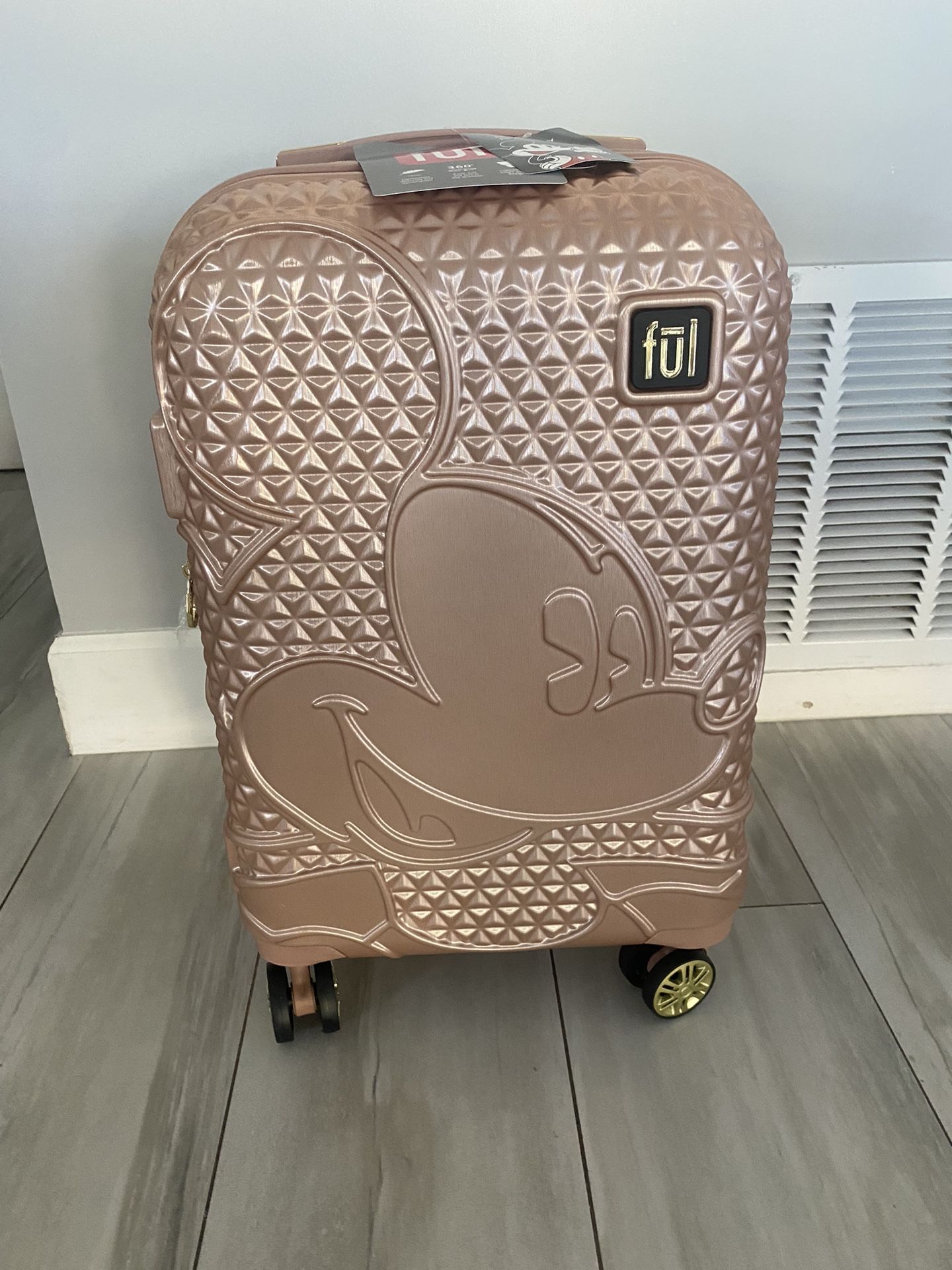 Disney Textured Mickey Mouse 21 in. Rose Gold Hard-Sided Rolling Luggage BRAND NEW WITH TAGS