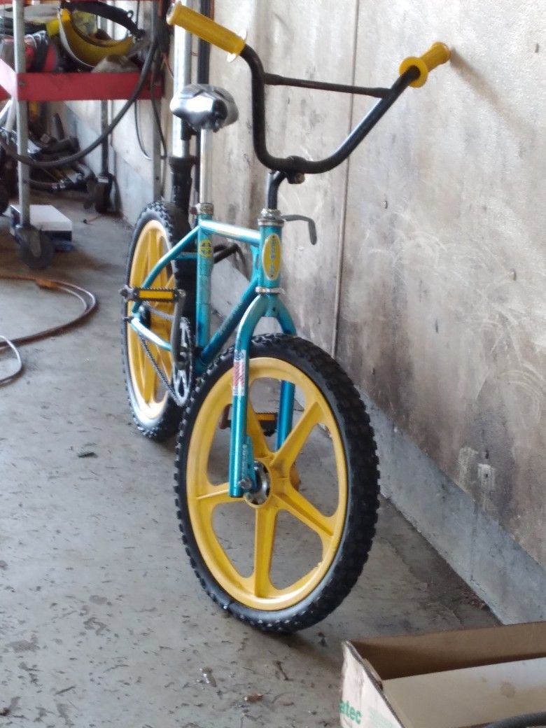 Old School Schwinn BMX. Make An Offer.