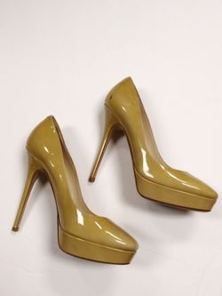 Jimmy Choo heels Sz 39 sz 9