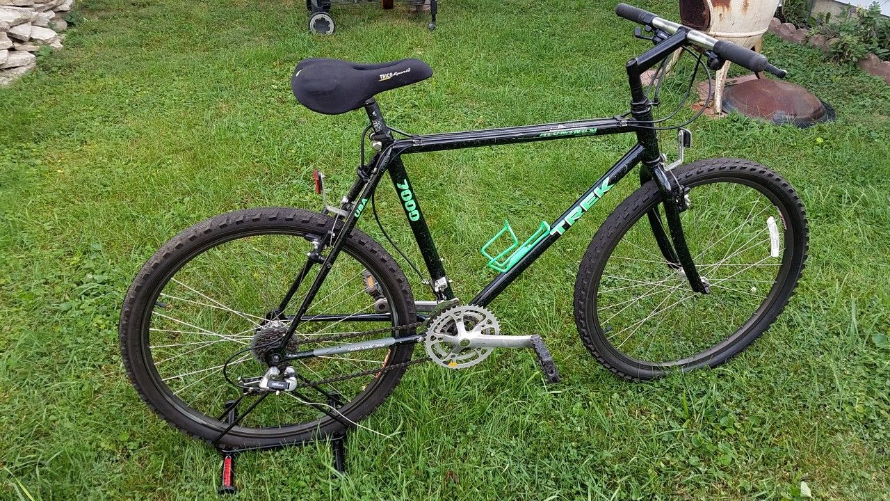 Trek 7000 