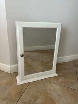 Cabinet with mirror for any use