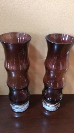 2 small vases