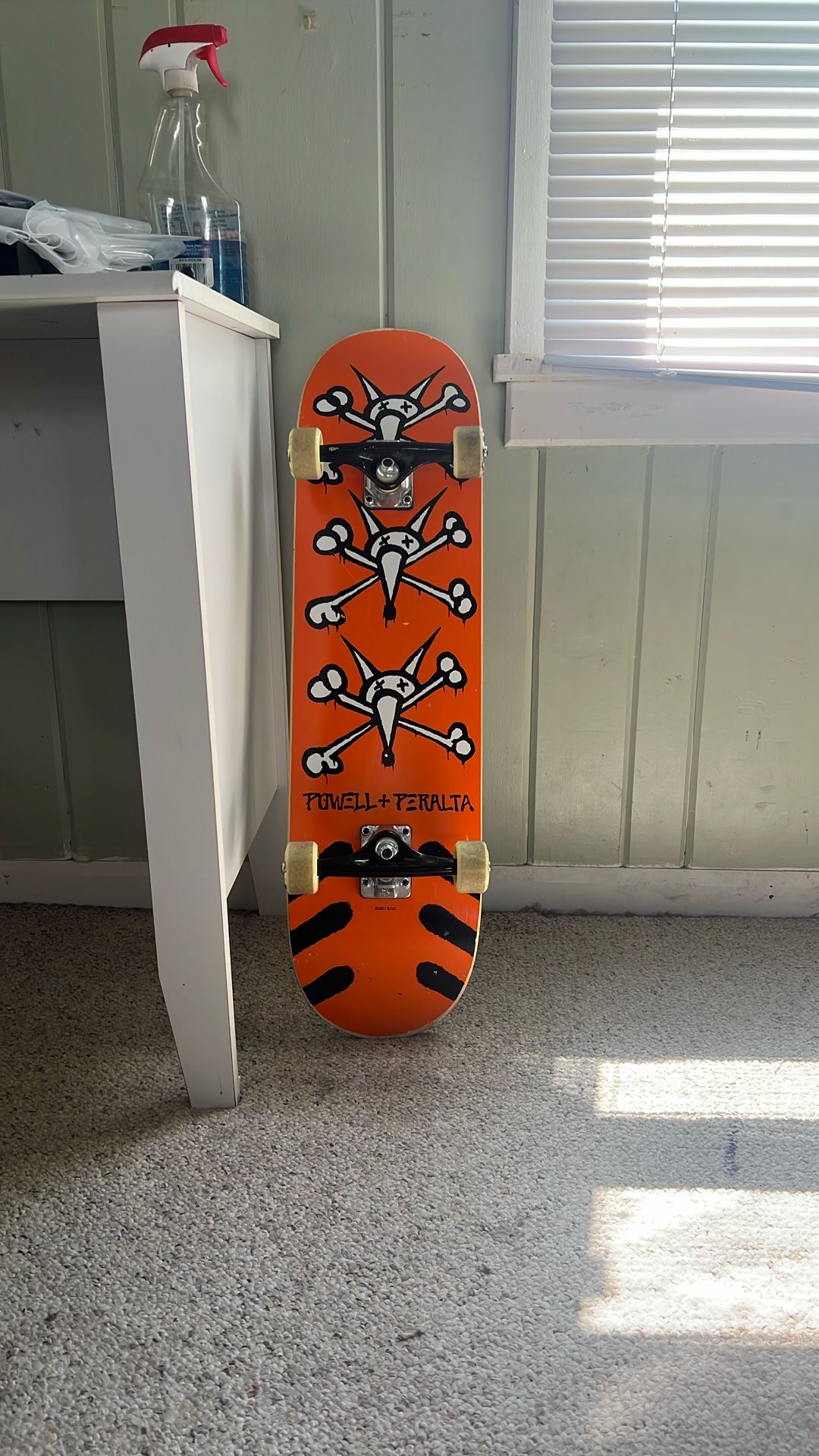 Powell+Peralta prebuilt skateboard (full-size, orange)