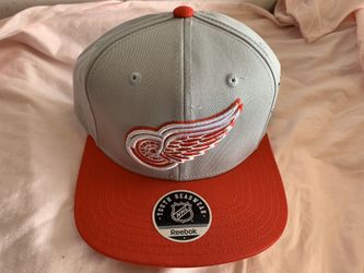 Detroit Red Wings Official Reebok Face Off Youth Snap back NHL Hat