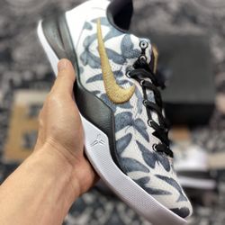 Kobe 8 Protro 'Mambacita'