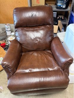 INEXPENSIVE but very functional Recliner.