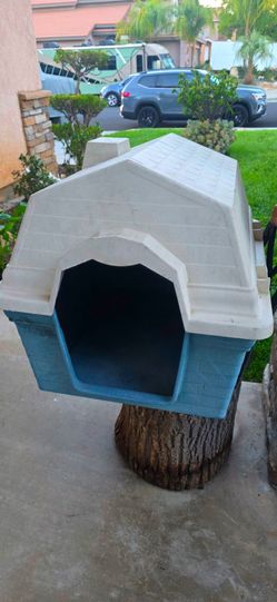 Dog house