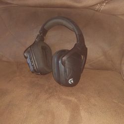 Logitech G933 Artemis Spectrum Surround Wireless Gaming Headset