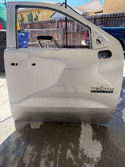 2019-2025 Chevy silverado front door right side
